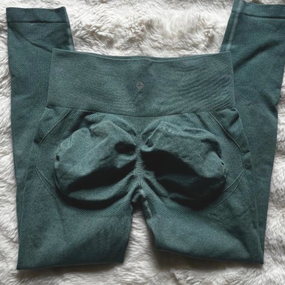 Halara Seamless High Waisted Tummy Control Butt Lift 7/8 Leggings L Large NEW - Picture 11 of 12